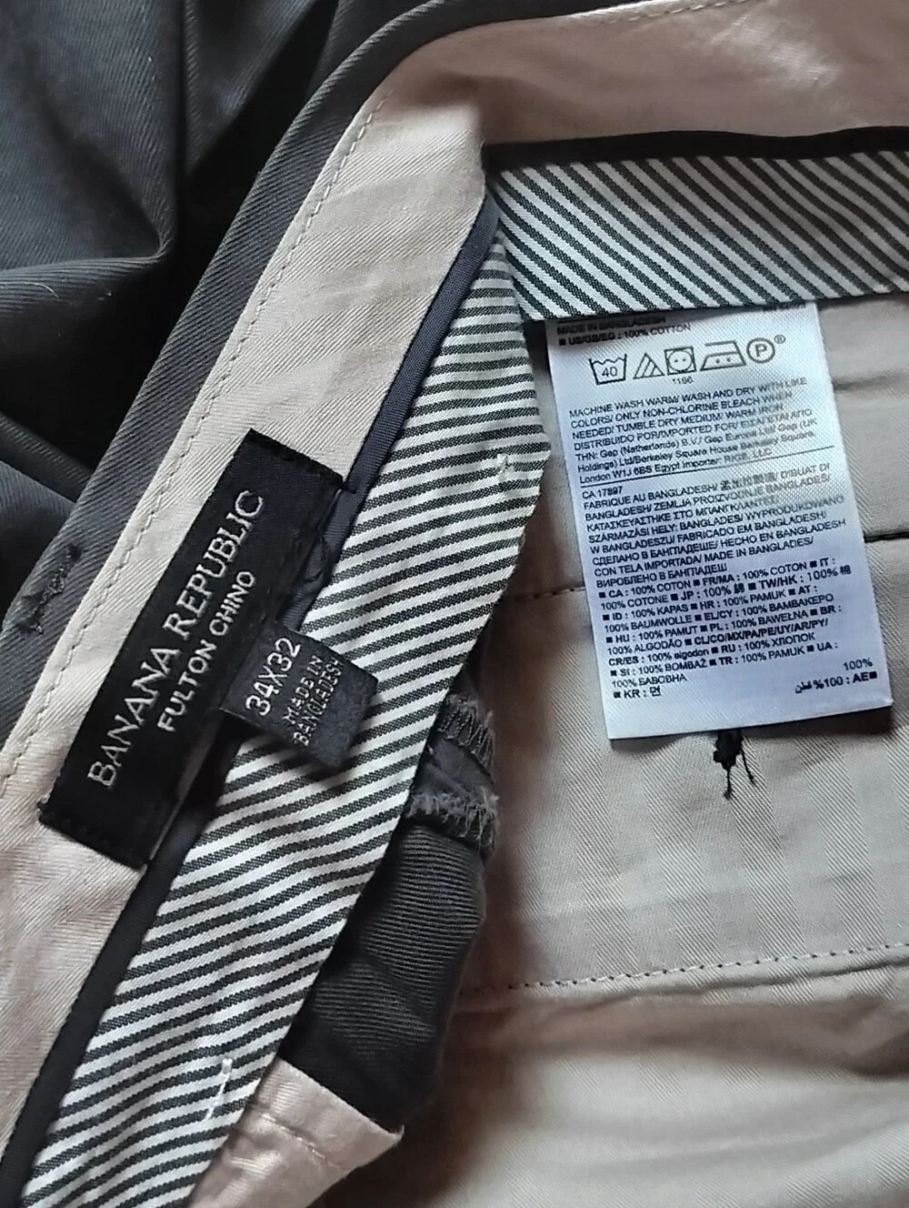 Banana Republic pairs banana